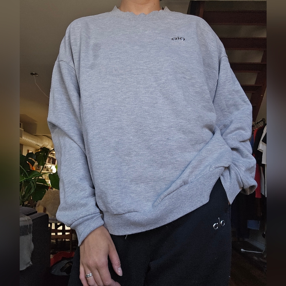 COPY - Alo Crewneck Sweatshirt
